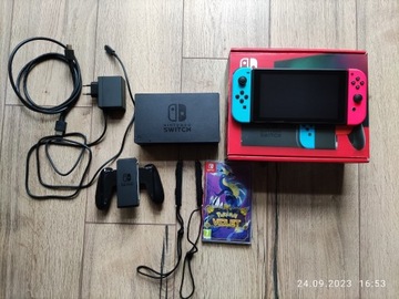 Nintendo Swich jak nowa + gra Pokemon Violet