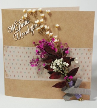Kartka na urodziny z bukietem prawdziwych kwiatów w pudełku 