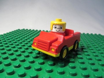 LEGO DUPLO samochód czerwony