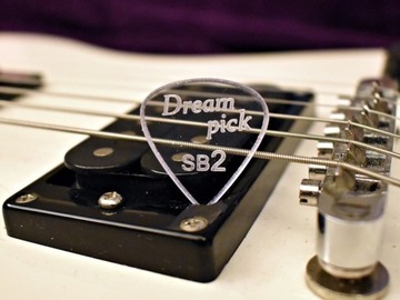 Kostki gitarowe akryl typ SB2 transparentny