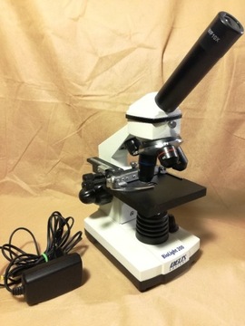 Mikroskop szkolny Delta BioLight 200 pzo XY LED