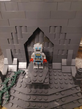 Lego Minifigures Robot Pozytywka 