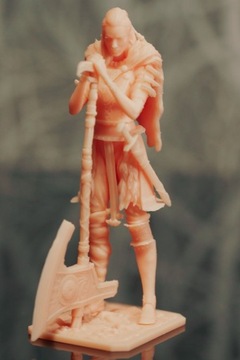 Figurka Wojowniczka z toporem  do Malowania 8K