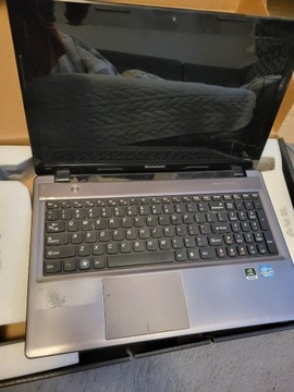 Laptop Lenovo Y580