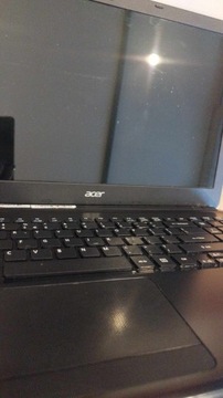 Laptop acer aspire E1-510