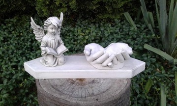 Podstawa donica dłonie anioł beton pomnik figura