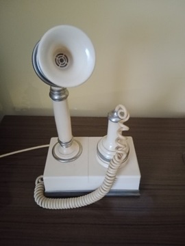 Telefon imitujący stary, PRL oldschool aparat telefoniczny