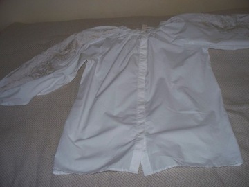 biała bluzka bawełniana z haftem