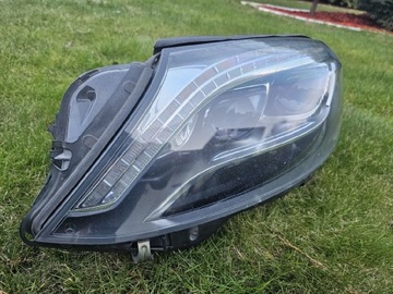 Lampa przednia lewą Mercedes W222 A2229061202