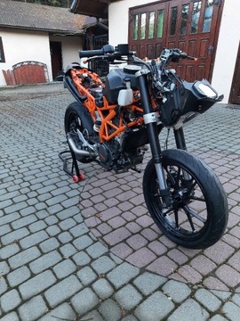 Ktm duke 125 na części 