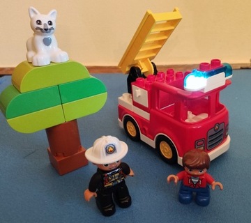 Lego DUplo wóz strażacki 10901