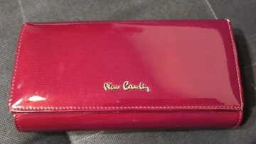 Duży czerwony portfel Pierre Cardin lakierowany