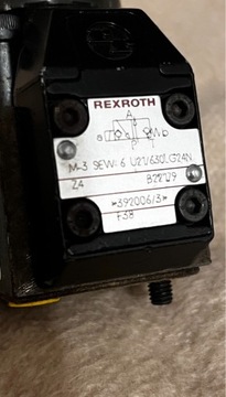 Zawór Rexroth M-3 SEW 6 . u21/650L G24N