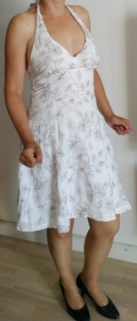 Sukienka biała z haftowanym wzorem r. 36 - 38