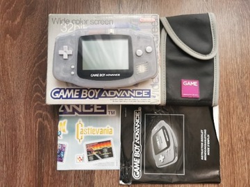 Nintendo Game Boy Advance w pudełku ładny komplet.