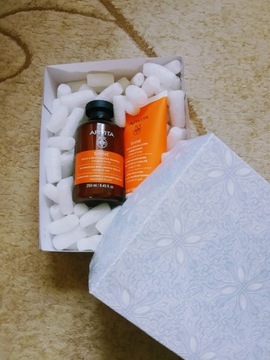 Apivita Shine zestaw szampon + odżywka w opakowaniu prezentowym