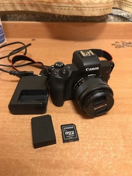 Canon EOS M50