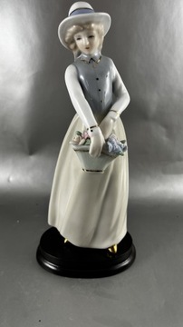 Porcelanowa figurka