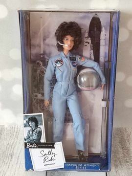 Barbie Signature Inspiring Woman Sally Ride FXD77