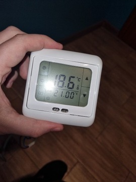 Cyfrowy termostat pokojowy Floureon H3