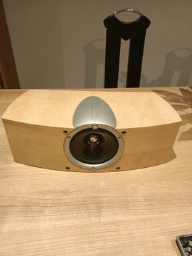 Kef Q6C Kolumna centralna 