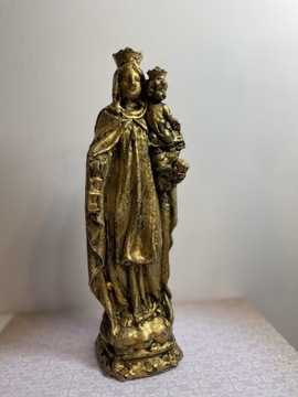 Figura Matki Bożej z Dzieciątkiem Jezus