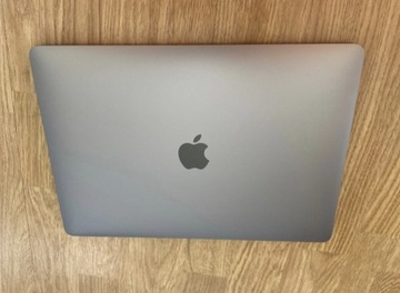 LCD matryca MacBook Pro M1 A2338 demontaż