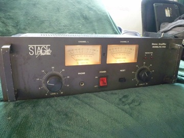Stereofoniczna końcówka mocy Stage Audio PA-940.