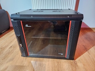 Szafa RACK Getfort 19' 9U 600x450 wisząca + półka