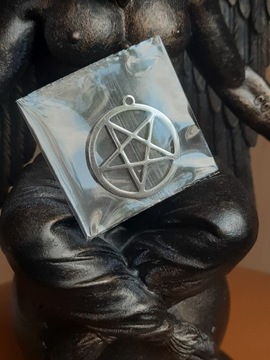 Pentagram odwrócony metal srebrny 25 mm średnicy