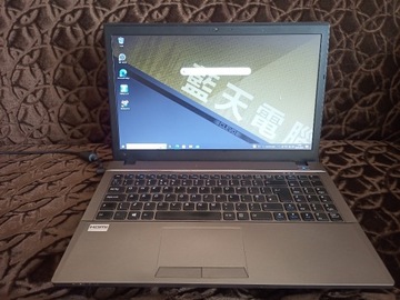 Laptop Clevo W655SZ | ERGO Engage 381 używany