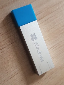 Windows 10 PL - PIERWSZA WERSJA PUBLICZNA 1507 - USB nośnik BEZ klucza