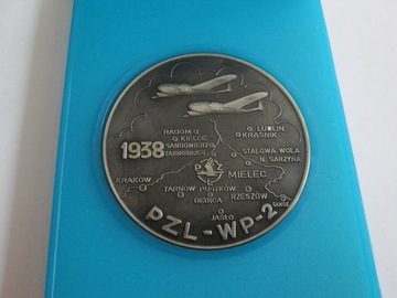 PZL WP-2 1938-1988 JUBULEUSZ ETUI ORYG. MEDAL