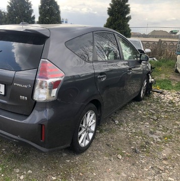 Toyota Prius Plus drzwi prawy tył 