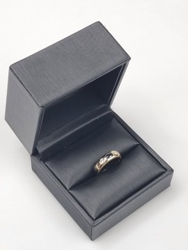 Złoty pierścionek próba 750 szafir brylant 