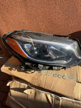 Mercedes w246 USA lift lampa prawa Led 