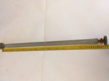 Drążek treningowy rozporowy 66-73 cm.