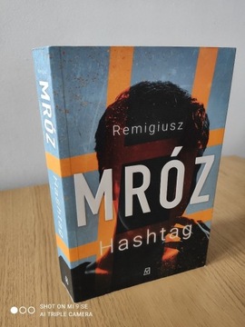 Hashtag, Remigiusz Mróz