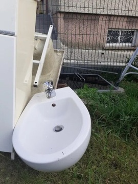 Bidet wiszący