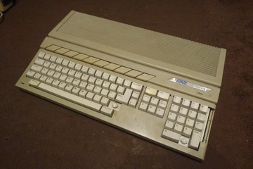Atari 520STFM komputer - uszkodzony