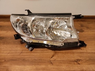 TOYOTA LAND CRUISER LAMPA PRAWA 60-259.264