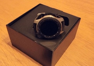 Samsung Galaxy Watch 46 mm srebrny.