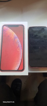 Iphone xr 64gb działa ale 