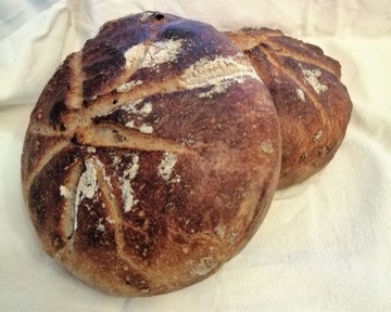 Chleb  pszenny  mąka 750 na zakwasie 1500 g