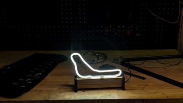 Statuetka NEON LED - Tor Monza Lampka F1 