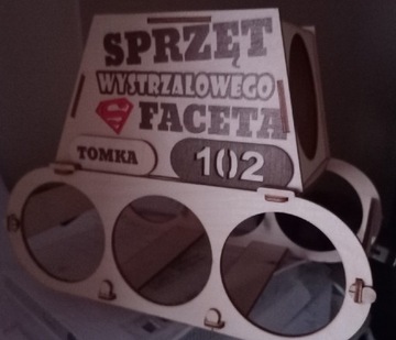 Czolg sprzęt wystrzałowego faceta