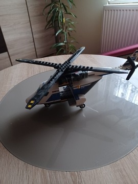 Sprzedam śmigłowiec LEGO 