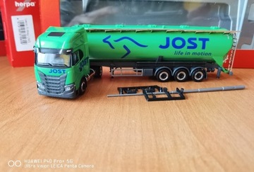 IVECO S-WAY LNG HERPA 1/87