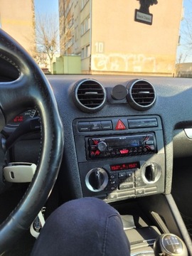 Uchwyt magnetyczny na telefon Audi A3 8P między nawiewy 