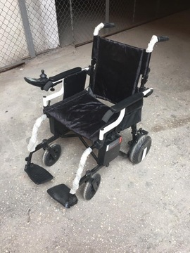 Wózek inwalidzki elektryczny WHEELIE